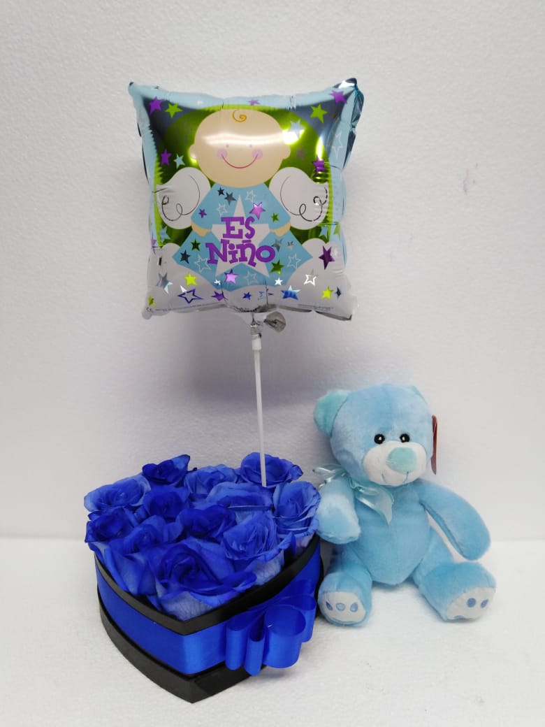 12 Rosas Azules en Caja Corazn ms Peluche y Globito 